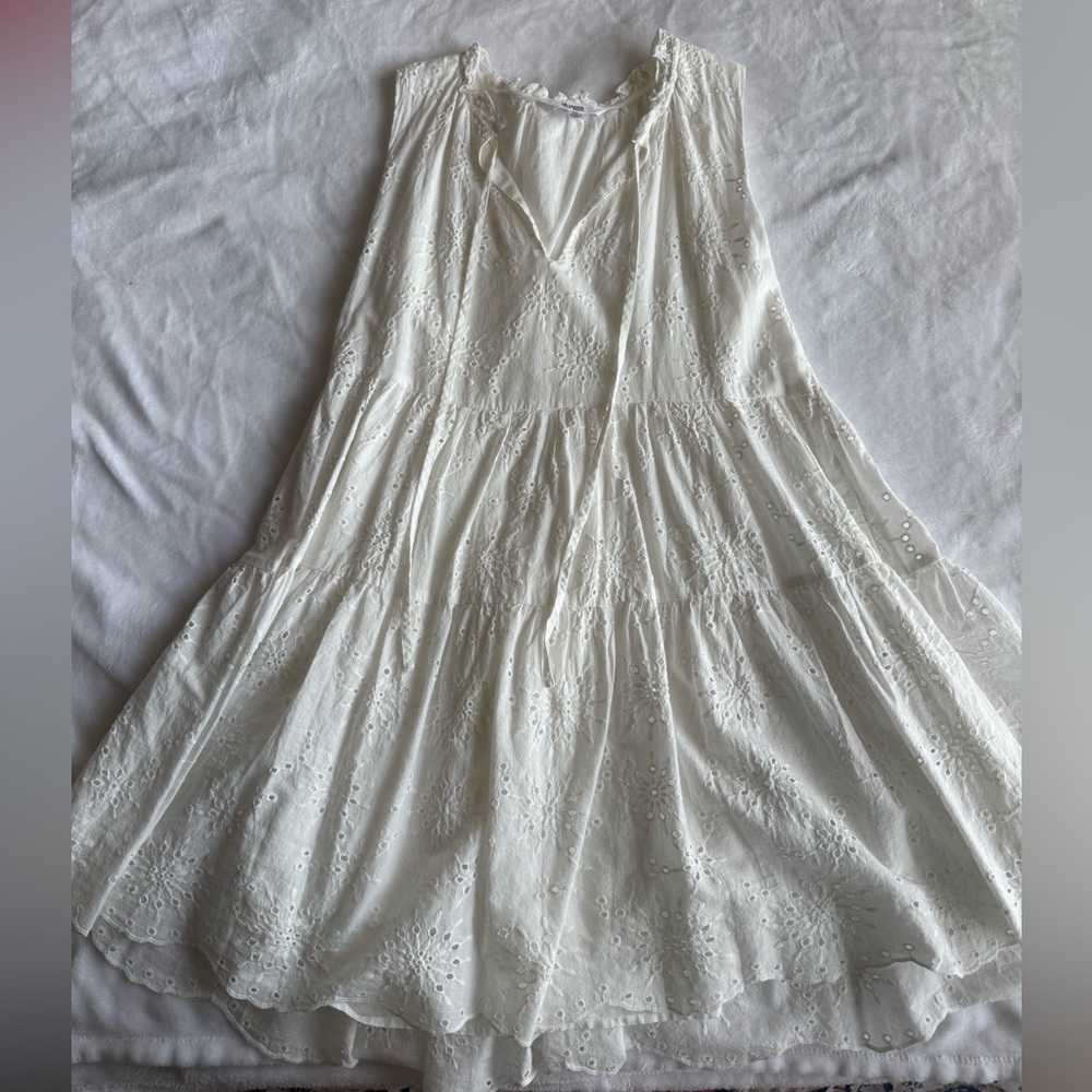 BB Dakota Cream Eyelet Dress